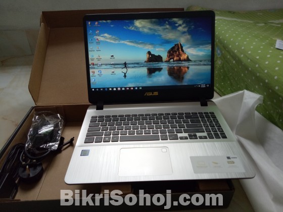 ASUS X507UA